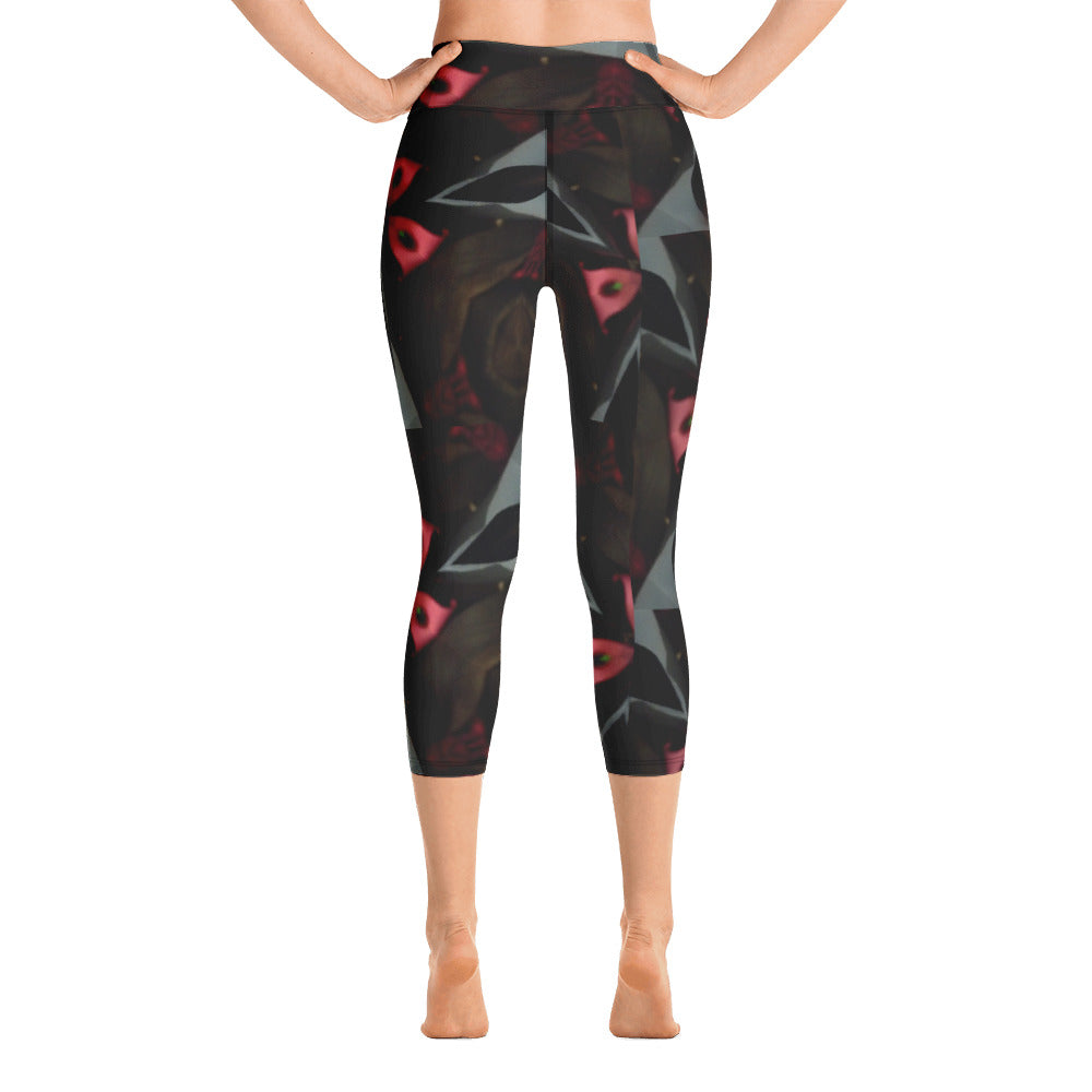 Pink & Black Pattern Yoga Capri Leggings